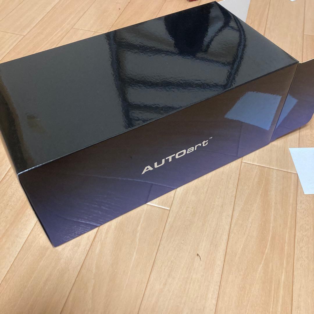 Nissan SKYLINE GT-R V-spec II 1/18 ミニカー