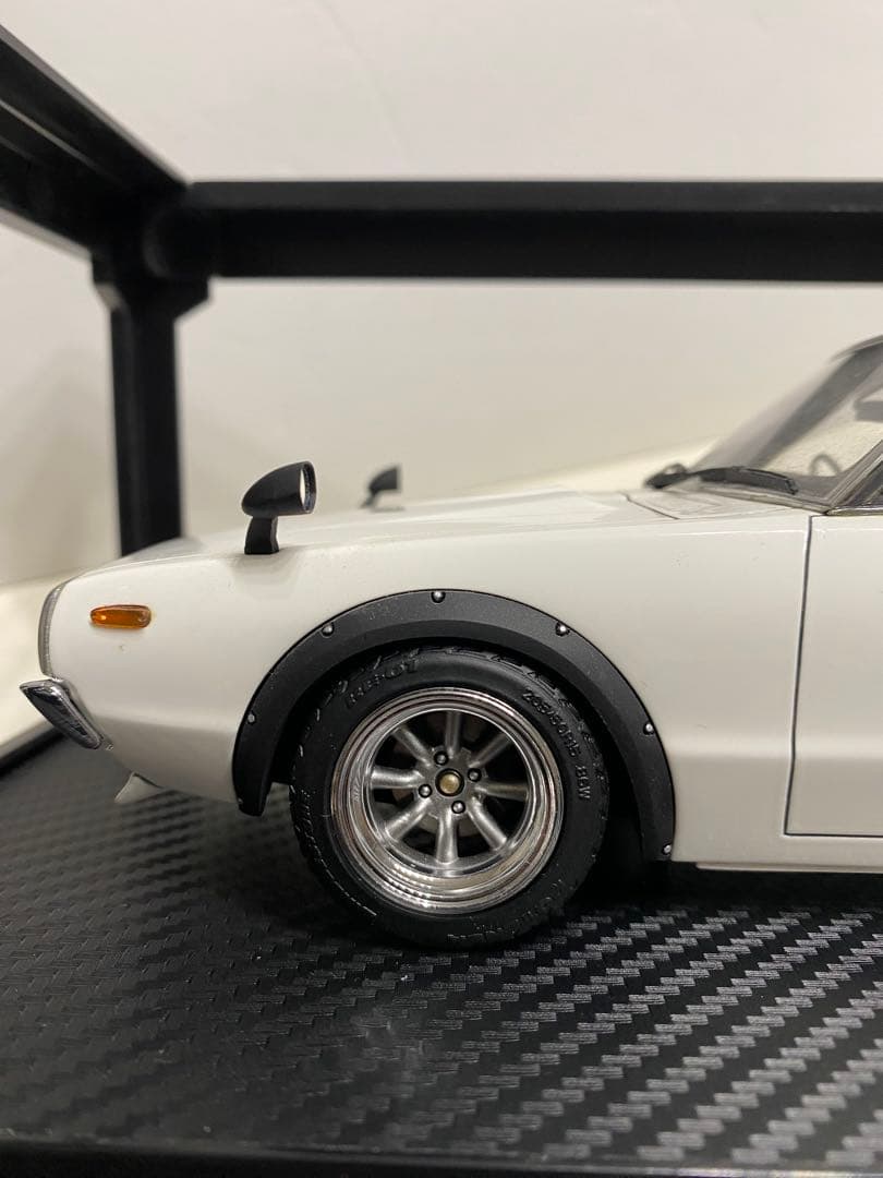 ミニカー　1/18 スカイラインGT-R イグニッションケンメリ　ホワイト