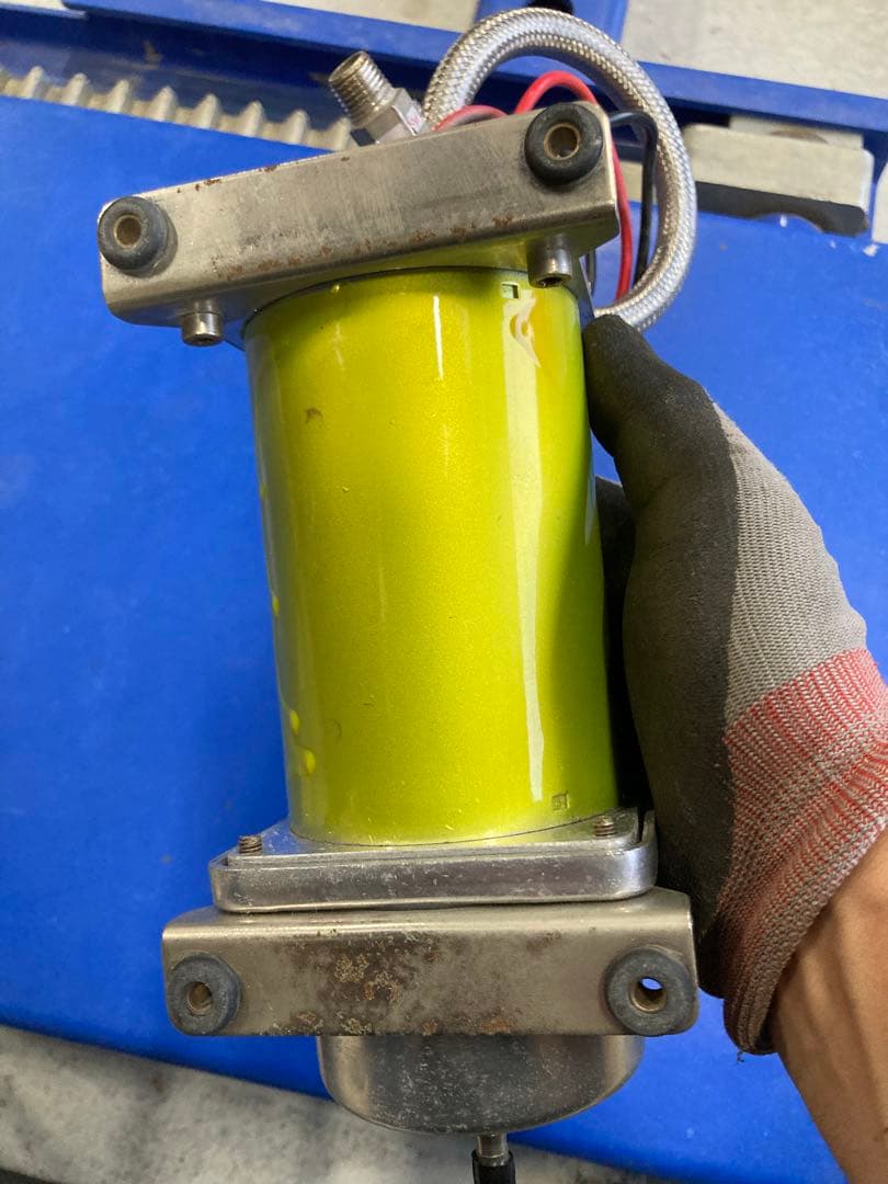 エアサスコンプレッサー