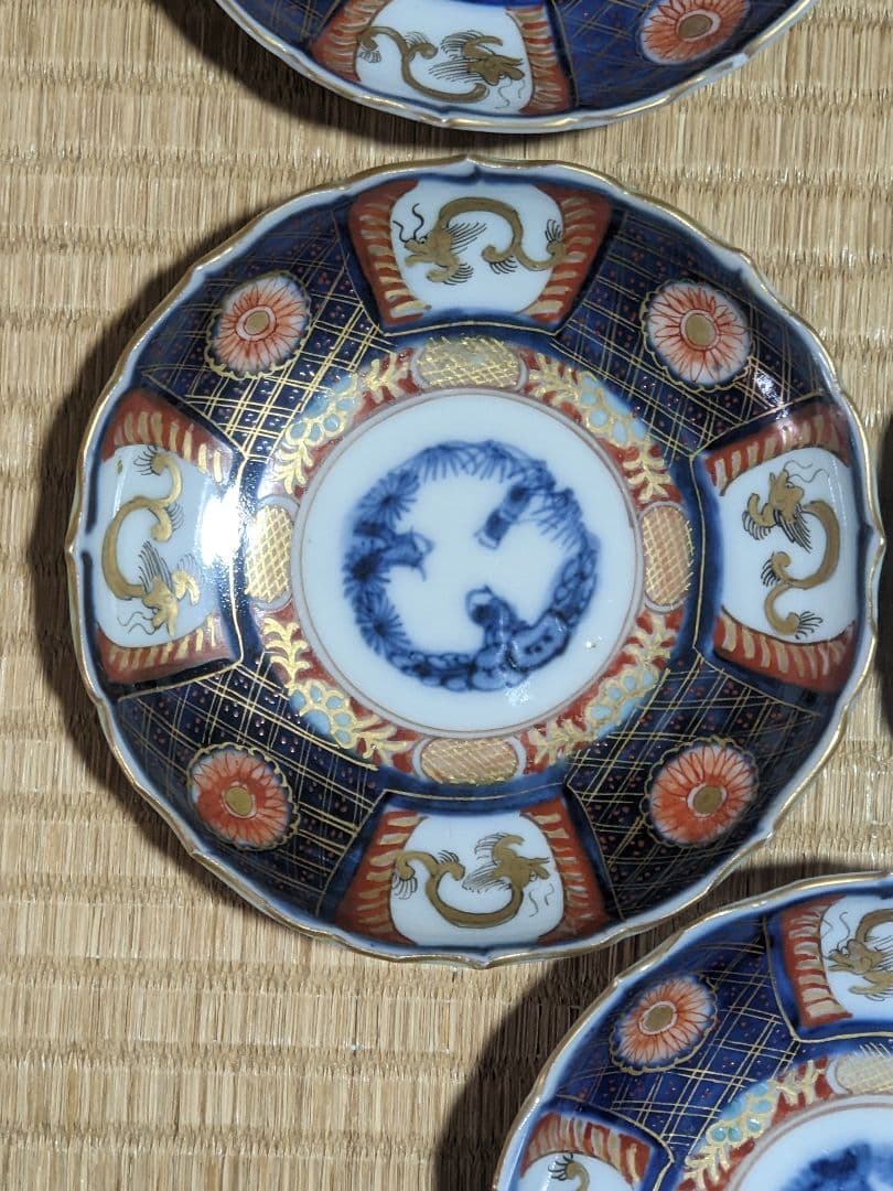 ♦江戸時代古伊万里 大明成化年製 染付金襴手 吉祥文 輪花豆皿 五枚組み 骨董品