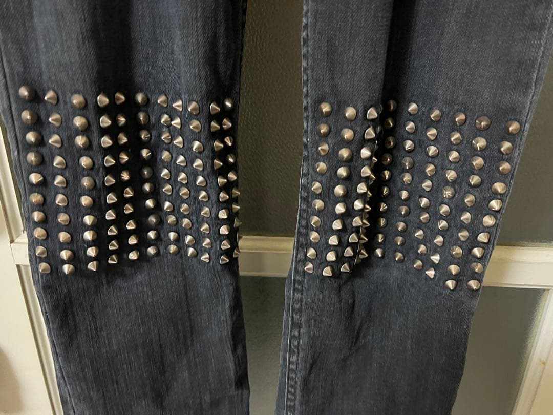 LINA OSTERMAN スタッズ付きスキニーデニム