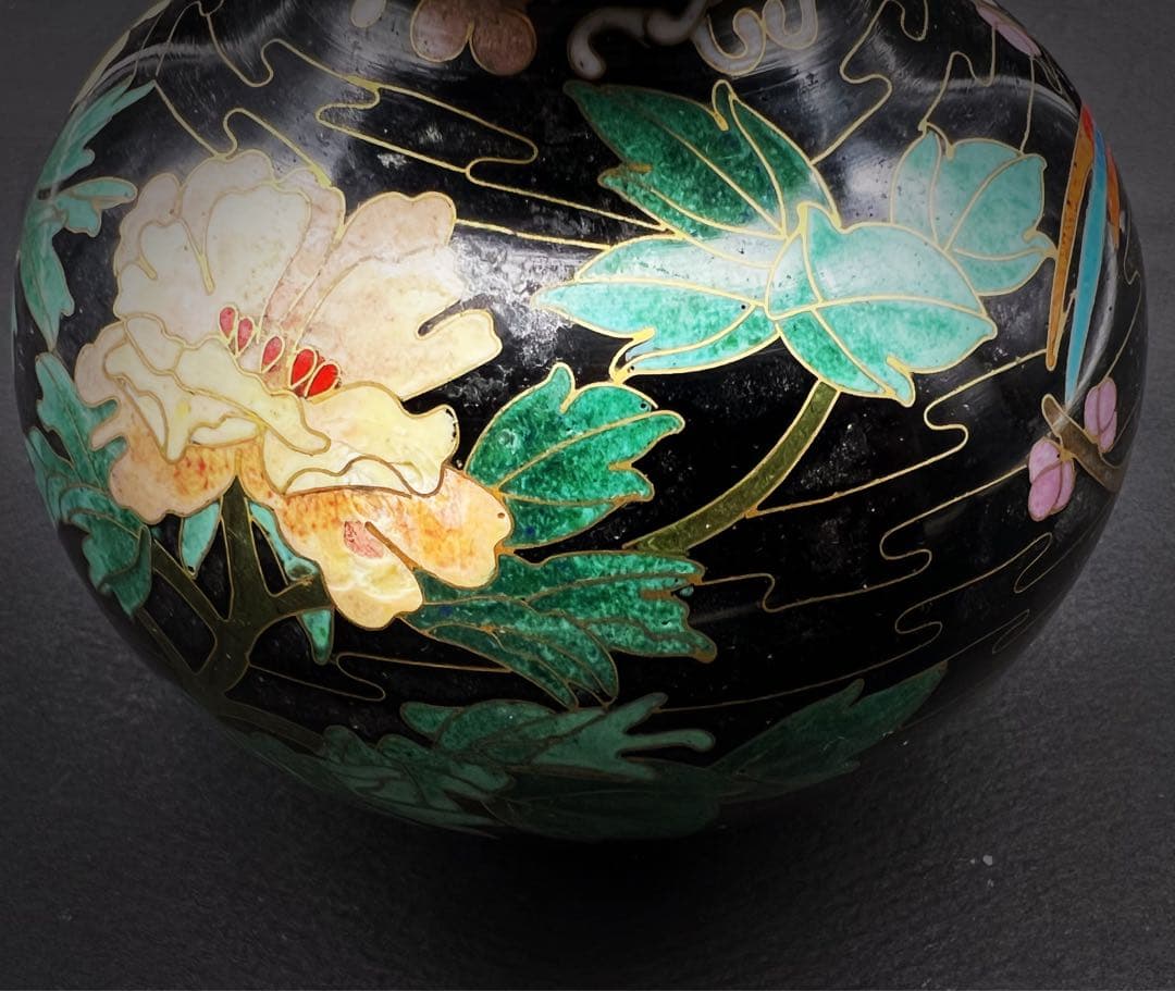 中國美術 古玩 景泰蓝 七宝焼　黒地花鳥蝶々紋様瓢箪　花器 京法造