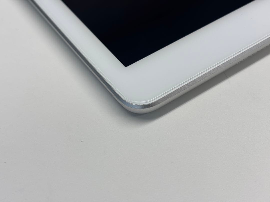 iPad 第6世代　9.7インチ　ipad6 バッテリー94% ケース付き