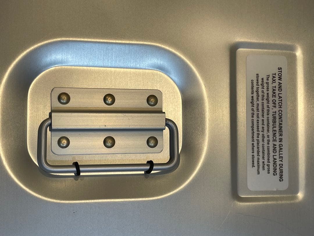 DELTA航空　ギャレーコンテナ　アルミBOX