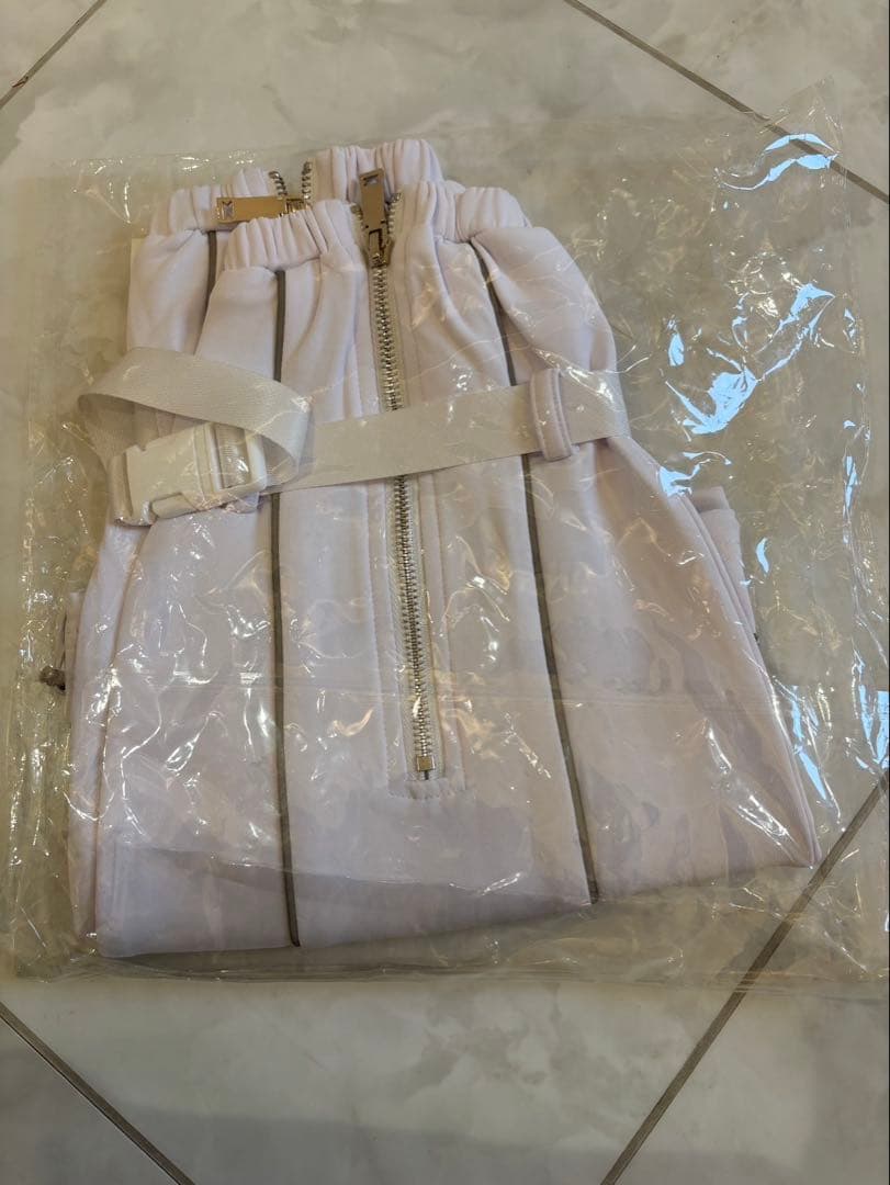 未使用品! ililil【イルイルイル】サイバーリフレクターレッグカバー