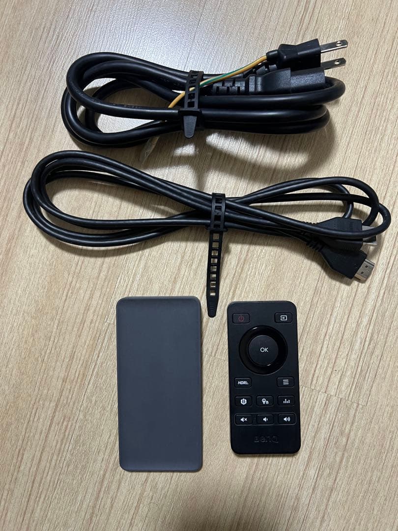 BenQ Ew3280U 4Kモニター リモコン付き