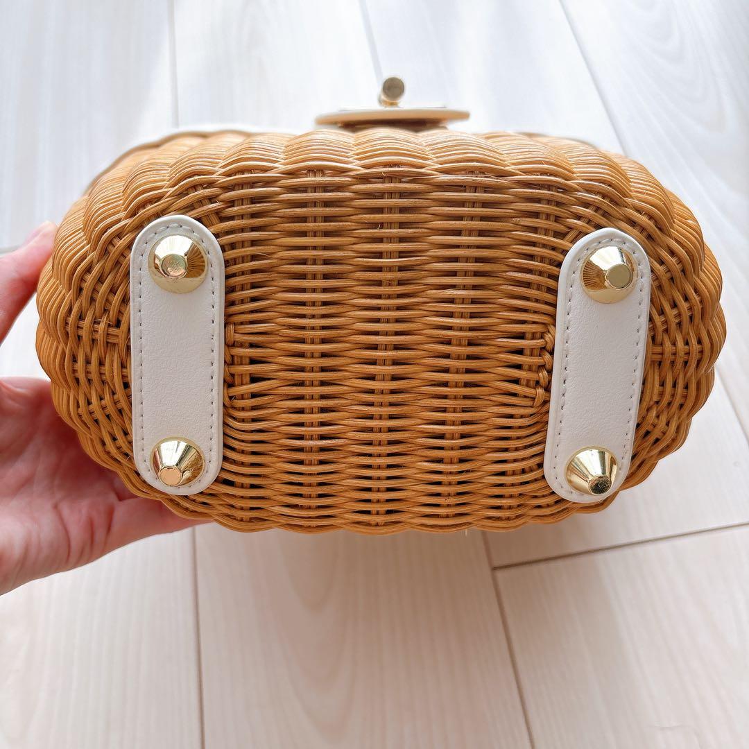 DIANA バスケット型ラタンバッグ
