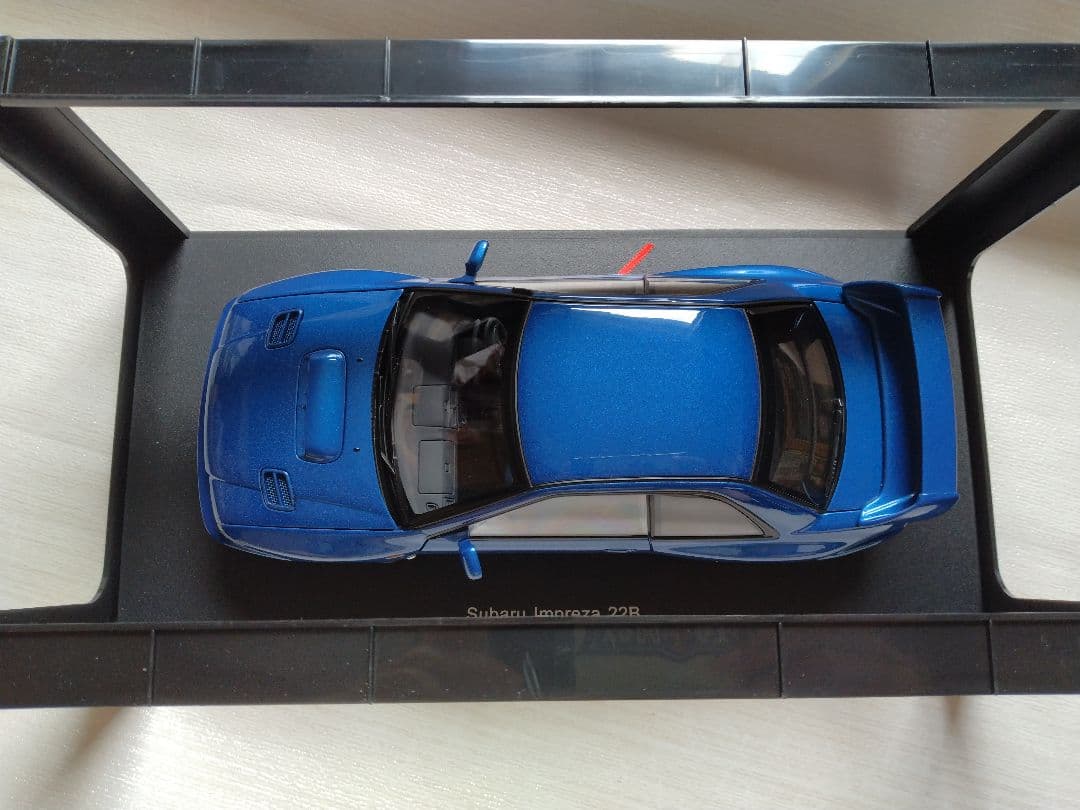 オートアート　1/18　スバル インプレッサ 22B STi バージョン