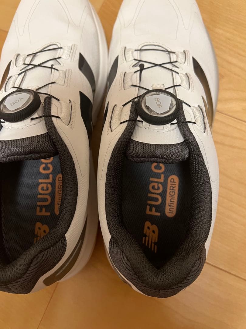 美品 ニューバランス FuelCell 1001 V5 BOA 27.0cm 白