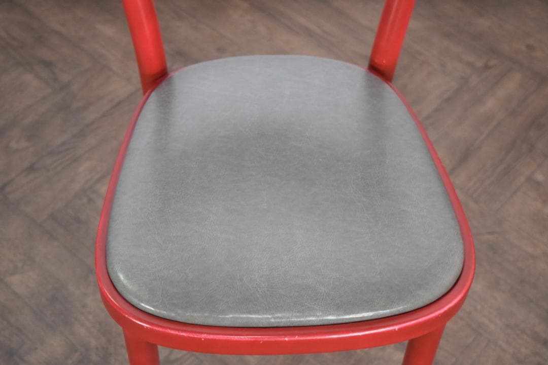 4点　TON/トン バナナチェア PVCクッション付き ダイニングチェア レッド