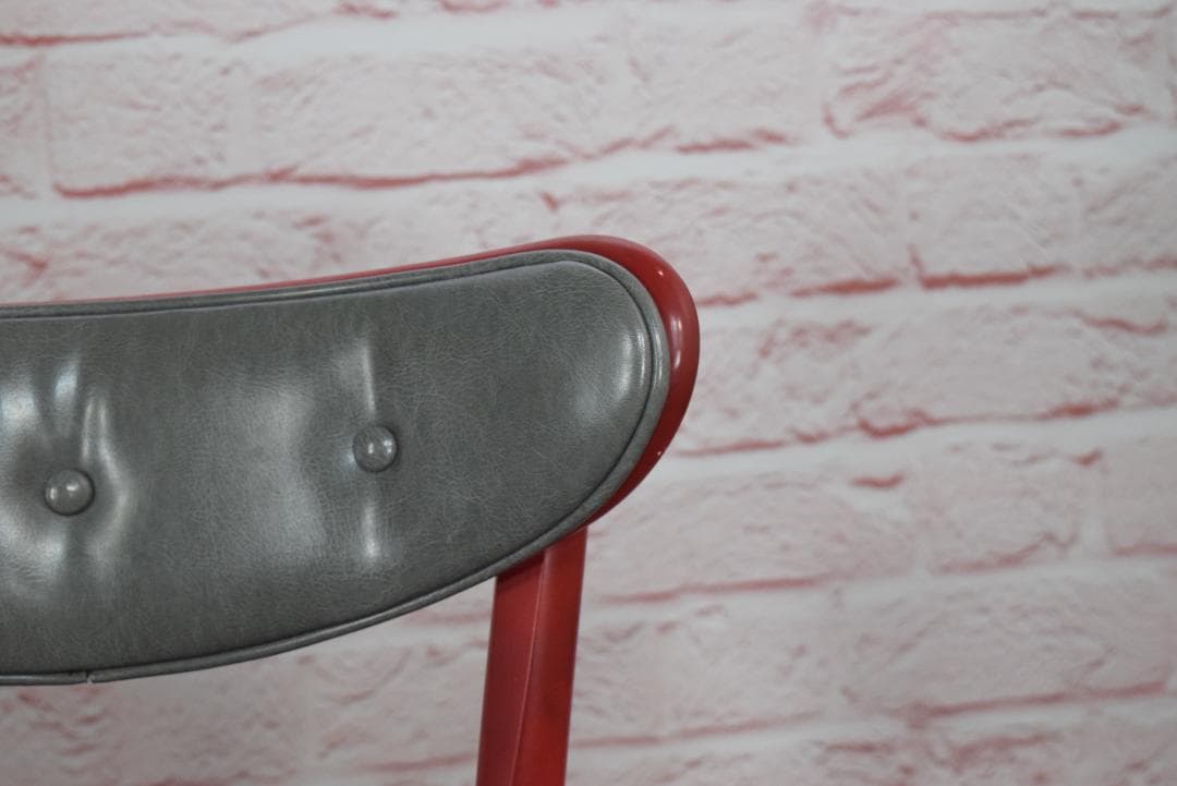 4点　TON/トン バナナチェア PVCクッション付き ダイニングチェア レッド