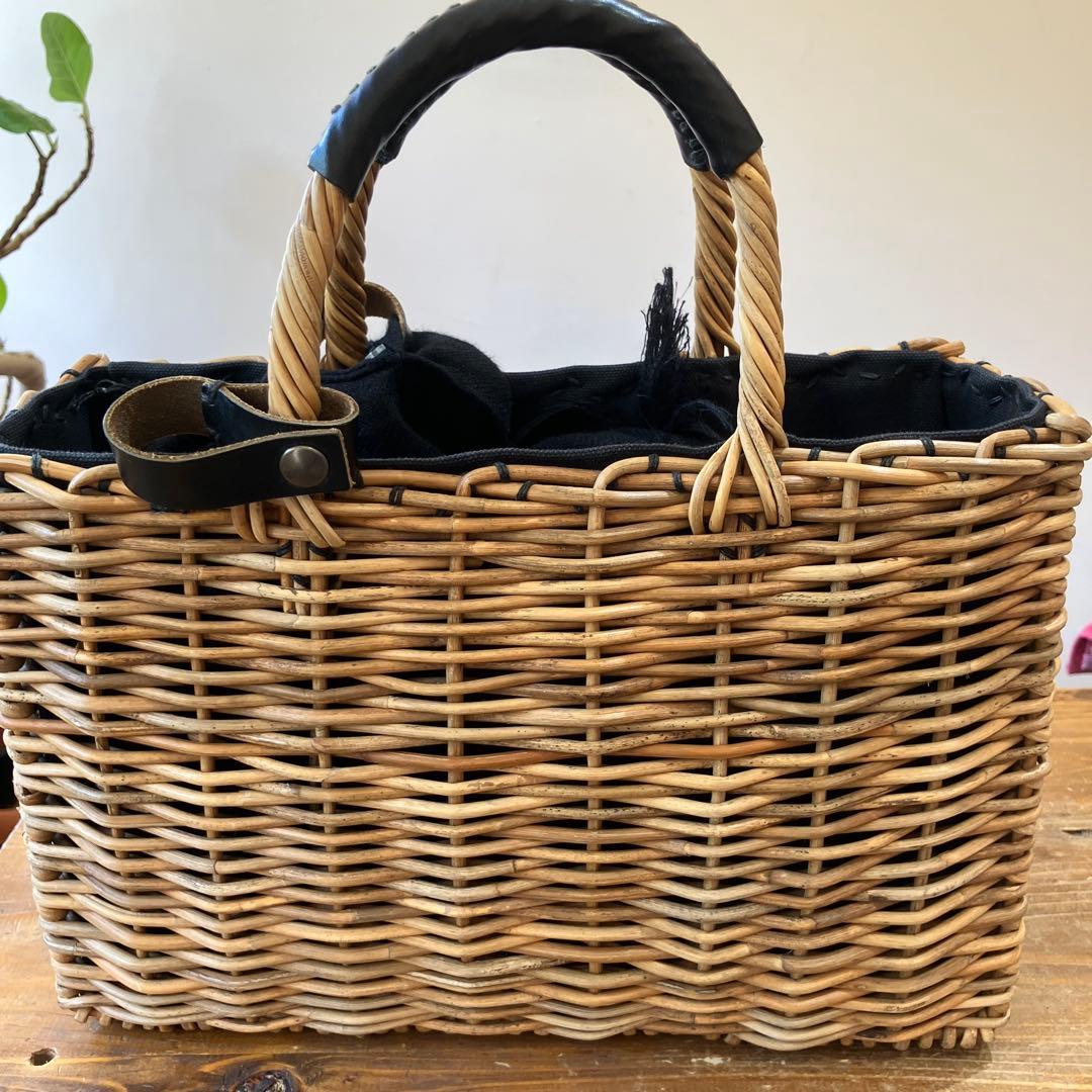 定番完売 エバゴス ebagos 横長かごバッグ 紅籐かごバッグ 黒リネン被せ