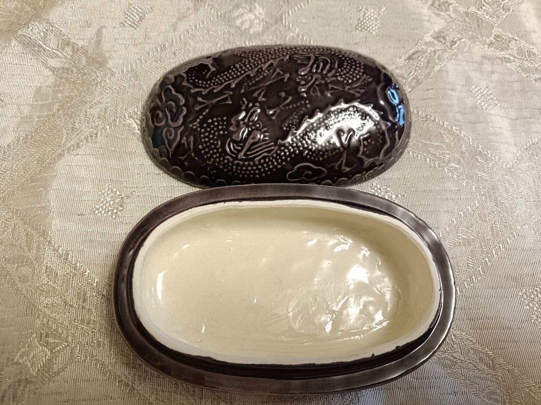 中村翠嵐作　紫交趾小判龍　香合