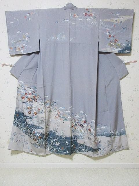 訪問着：美品-花と水流とオシドリと民家：高級品グレー：袷正絹：N88