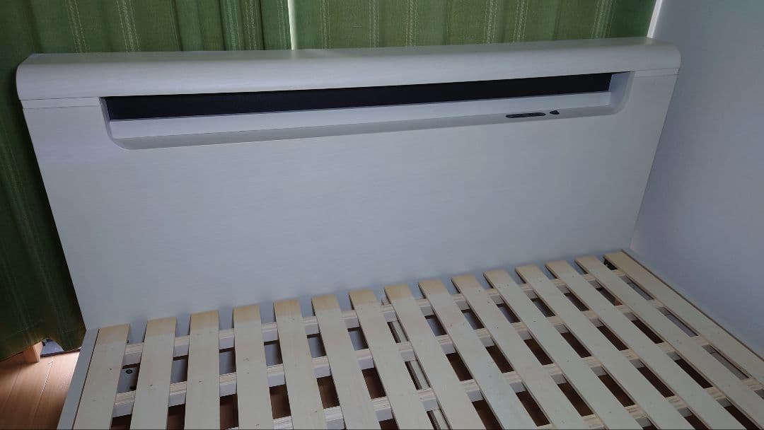 ベットフレーム、マットレス(ダブルサイズ）