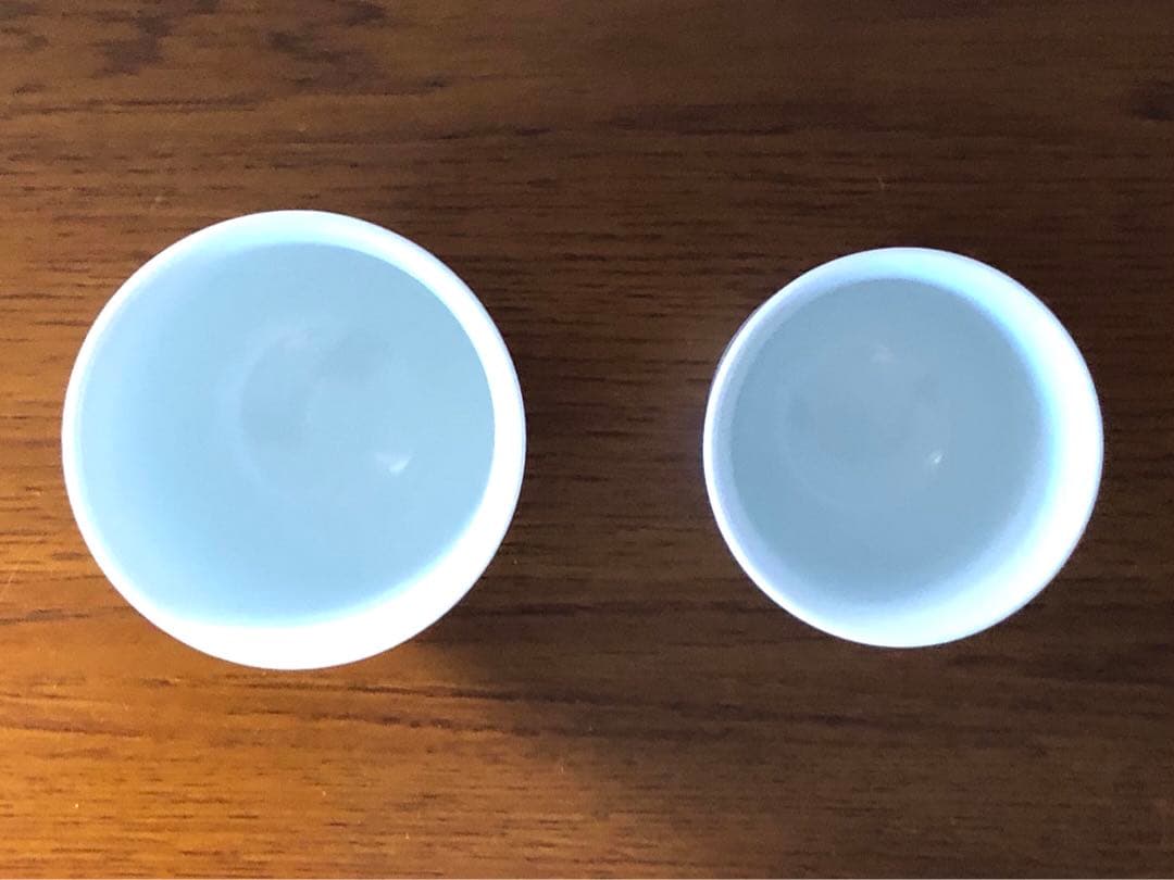 13代酒井田柿右衛門　蓋付夫婦湯呑＜B＞共箱付[錦　牡丹文　湯呑]未使用