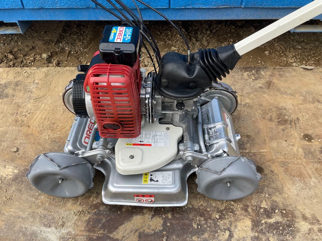 中古スパイダーモアイセキ4WD実働SP851A