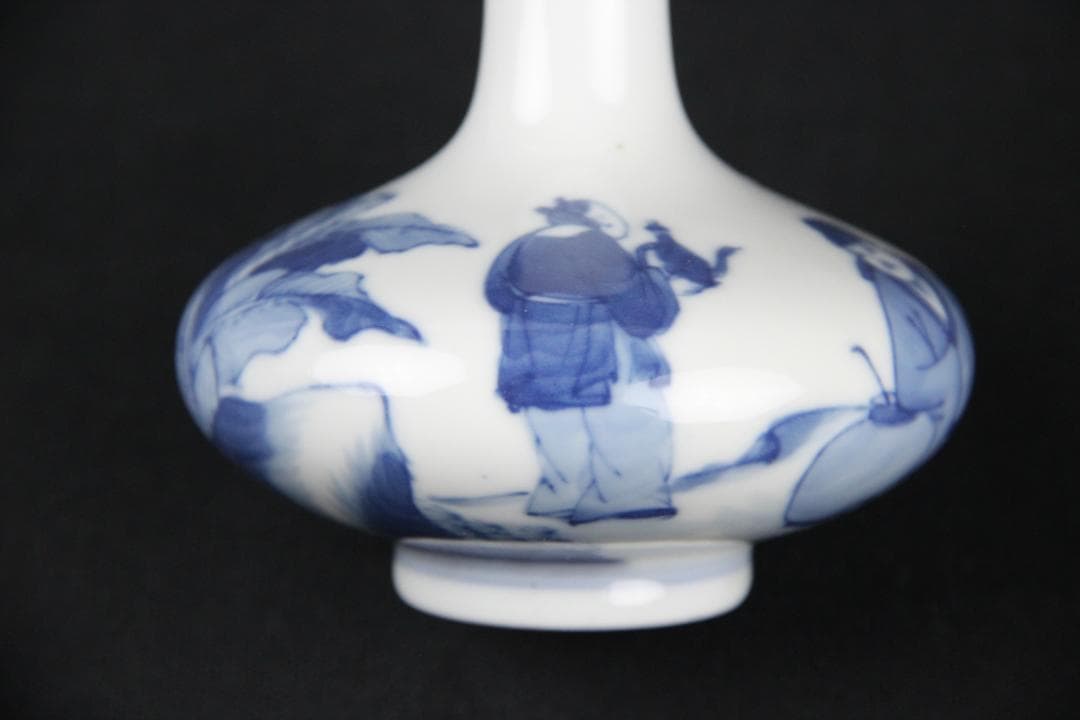 中国美術　青花人物　康熙年製　銘 花瓶 磁器 蔵出 唐物 染付 EYM23-4