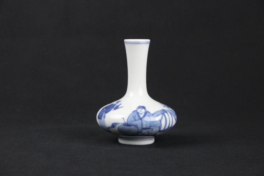 中国美術　青花人物　康熙年製　銘 花瓶 磁器 蔵出 唐物 染付 EYM23-4