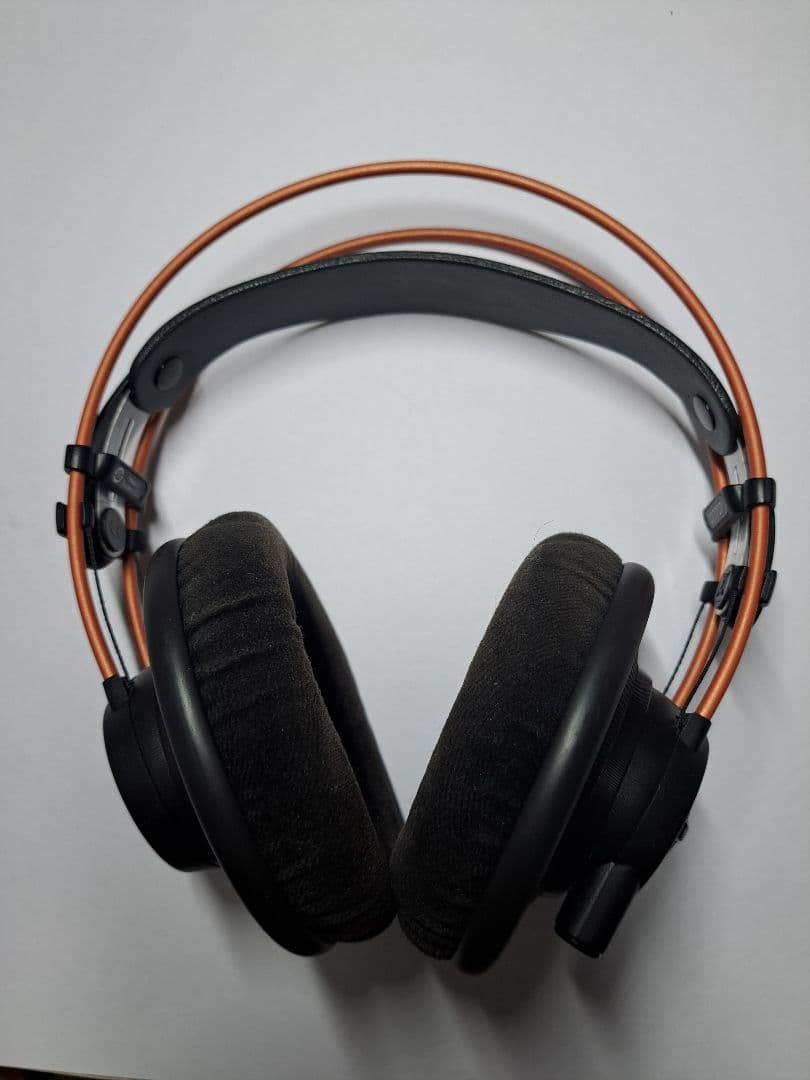 ヘッドホン AKG K712