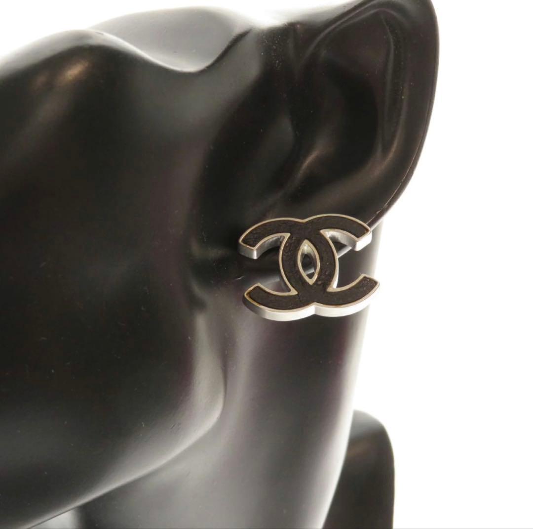 【正規品】シャネル ブラック ロゴ ピアス ココ レザー メンズ 片耳 両耳