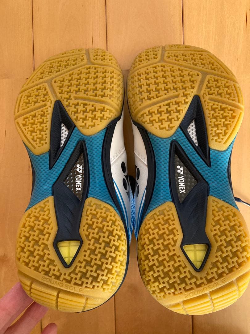 YONEX パワークッション65Z 24.5