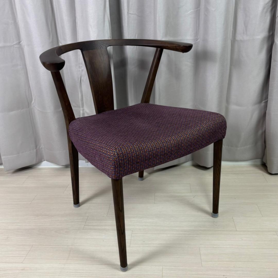 【極美品】 カリモク ダイニングチェア チョイ肘 CW4600 ①