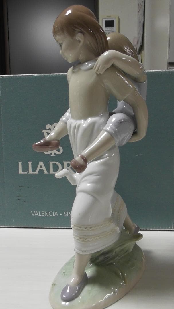 LLADRO　リヤドロ　【Oh Happy Day 】　リアドロ　Ｌ551