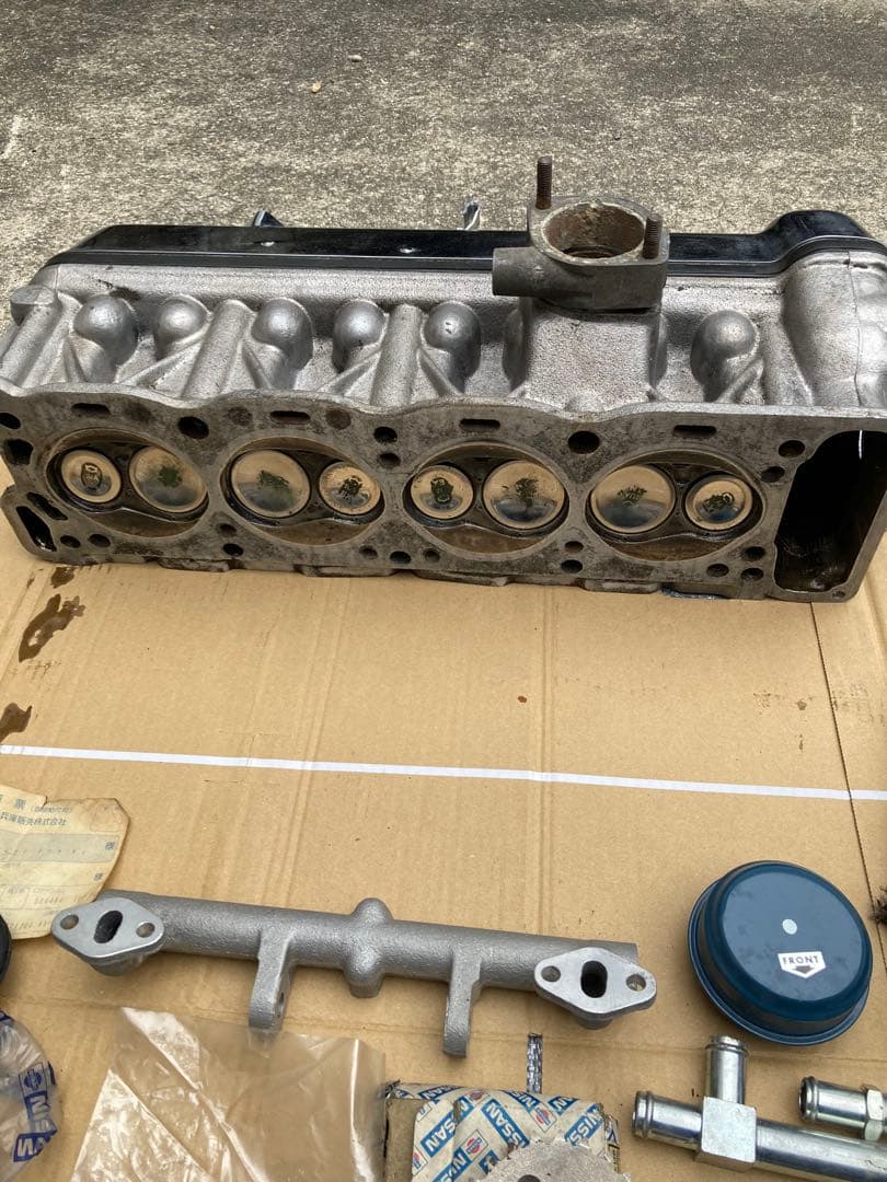 NISSANフェアレディーsr31ヘッドカバー