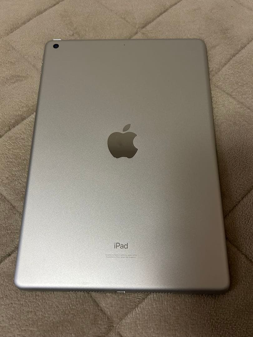 Apple iPad　第8世代 シルバー