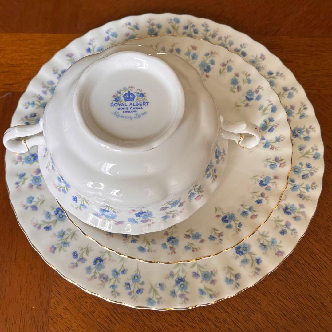 【美品】ロイヤルアルバート★メモリーレーン・勿忘草★トリオ 1セット