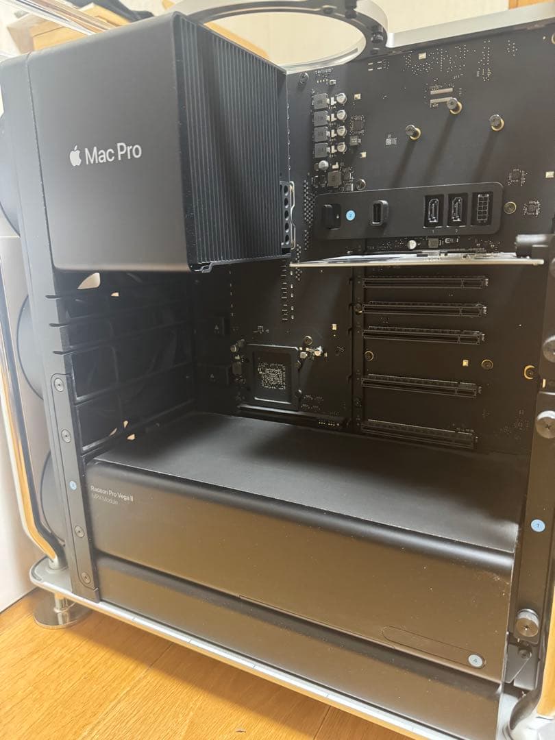 MacPro2019 AMD Radeon Pro VegaⅡ 32GB搭載