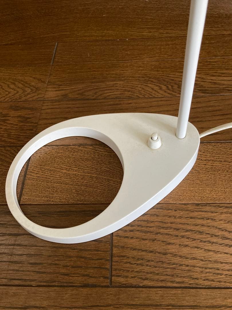 ルイスポールセンジャパン AJ / アルネ ヤコブセン テーブルランプ