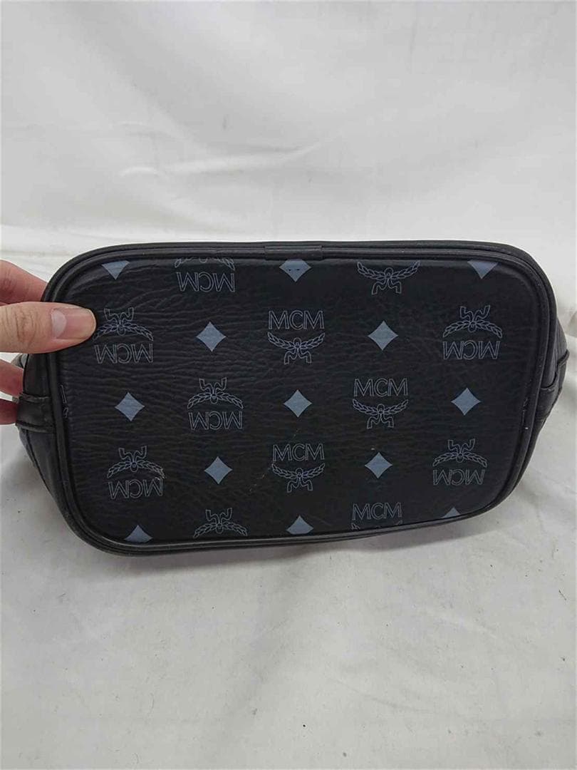&エムシーエム MCM 巾着型ショルダーバッグ ブラック系 レディース