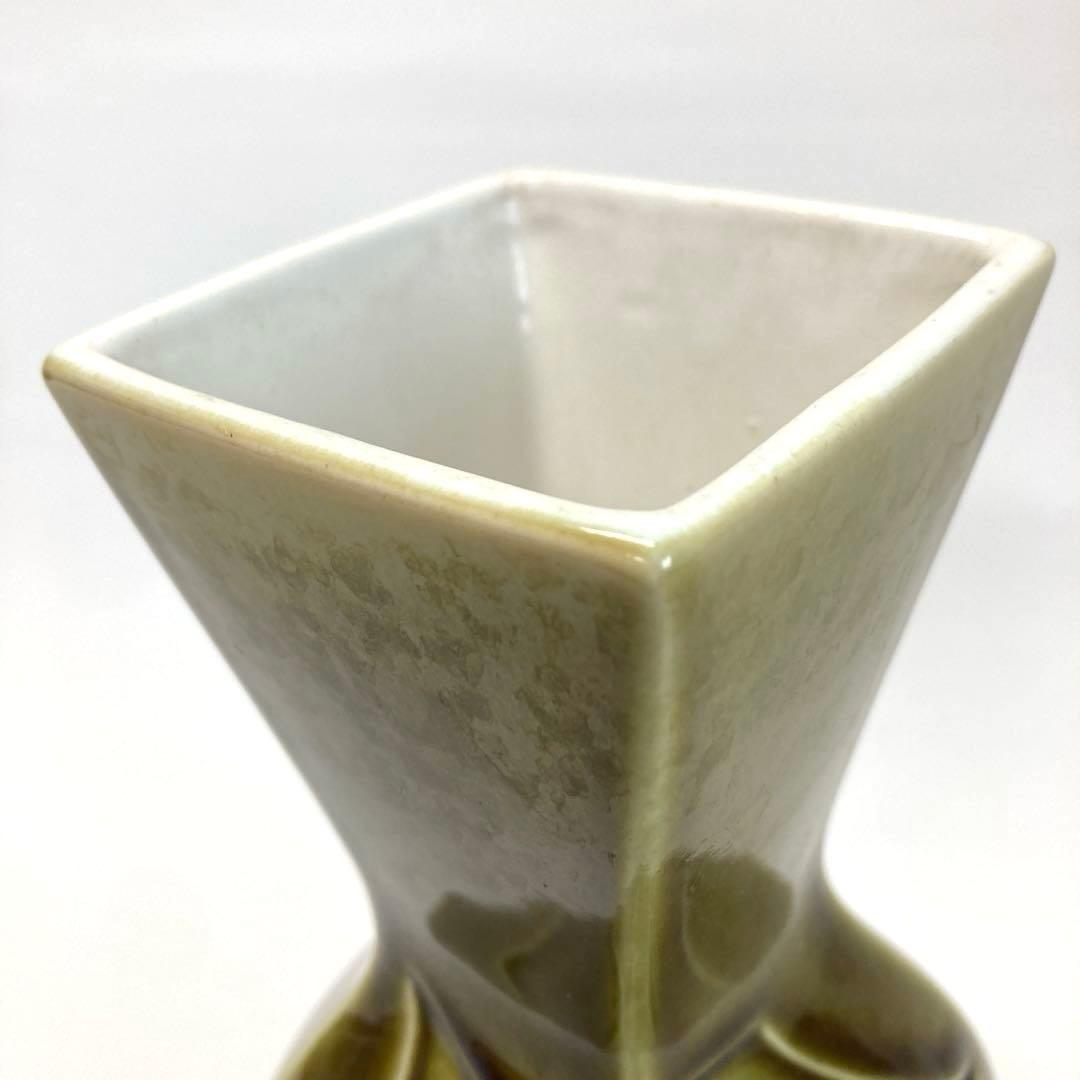 オリーブグリーン 陶器 花瓶【ヴィンテージ】