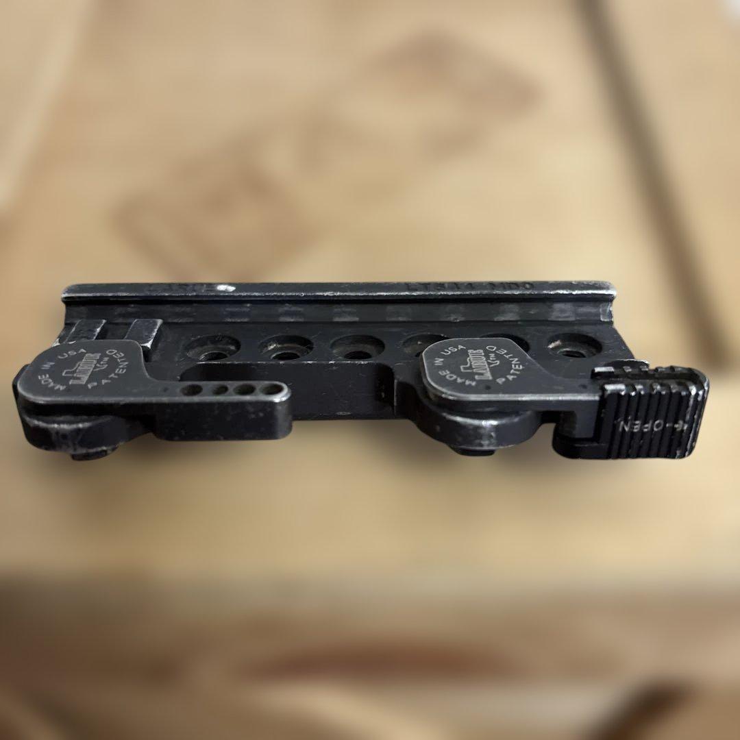 米軍　実物　LARUE LT 644 ACOG マウント　送料無料
