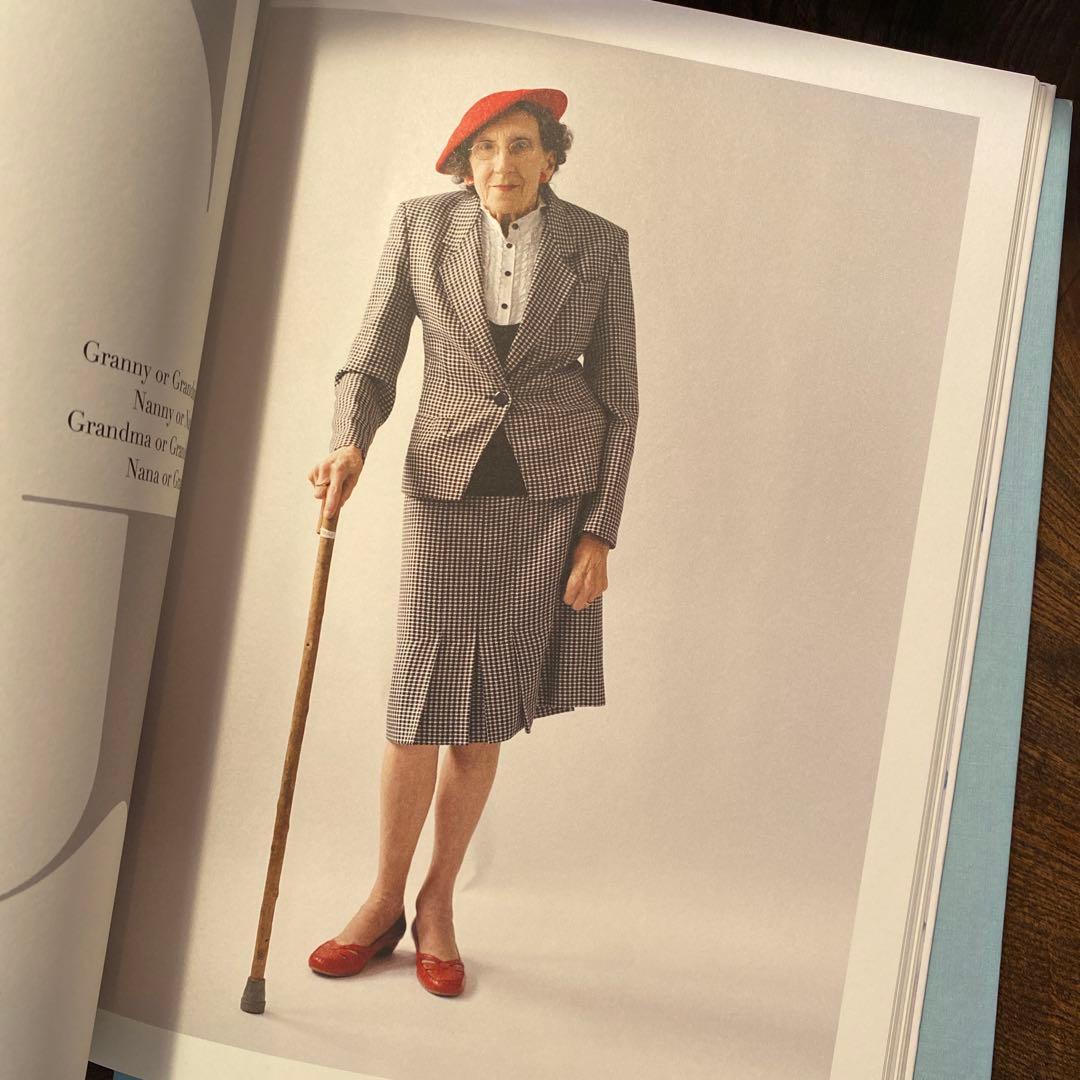 アート・デザイン・音楽 The grannny Alpharbet by Tim Walker