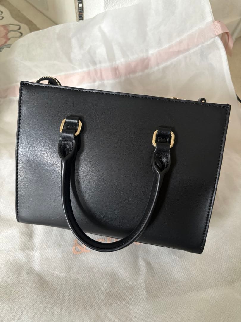 &chouette キルティングスクエアバッグ