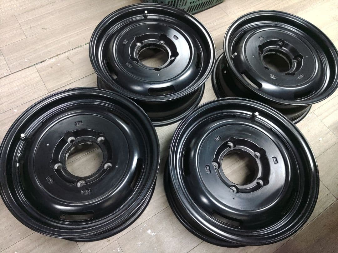 クロスカントリー ランクル76 100 ホイール 16×6.5J 5H 150