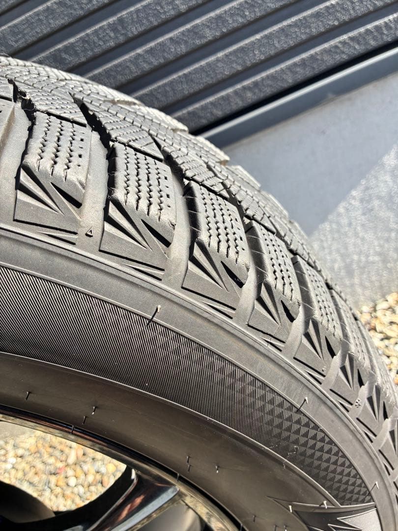 【岐阜市引取限定】Hankook 冬用タイヤセット 225/65R17 ハリアー