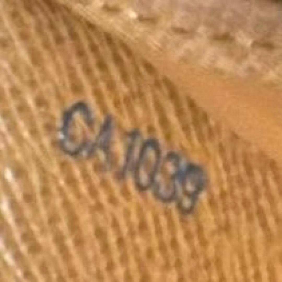 12☆外観美品/優良品♪カード10枚タイプ☆サラ長財布