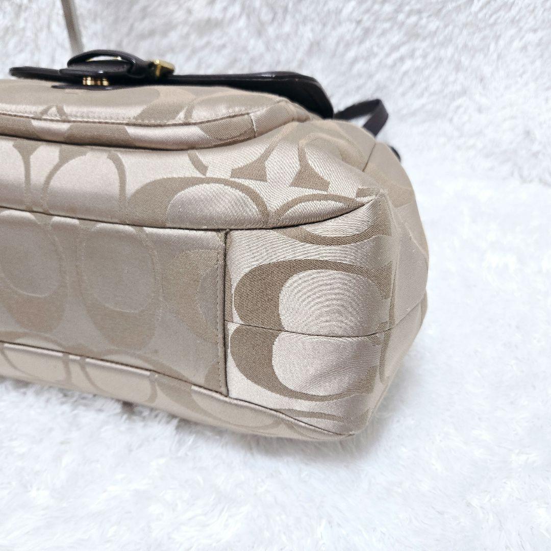 COACH シグネチャー ハンドバッグ ゴールド金具 茶 レザー