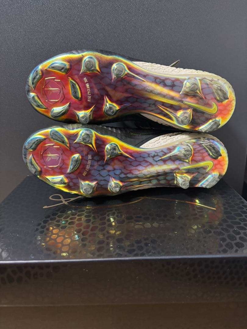 NIKE サッカースパイク ファントム6 FG