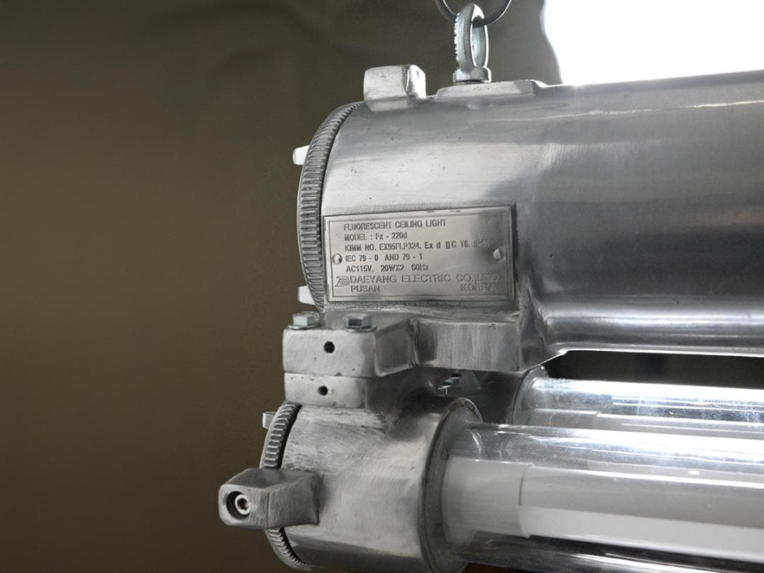 ☆ ビンテージ チューブランプ 蛍光灯 インダストリアル 工業系 3 カフェ ☆