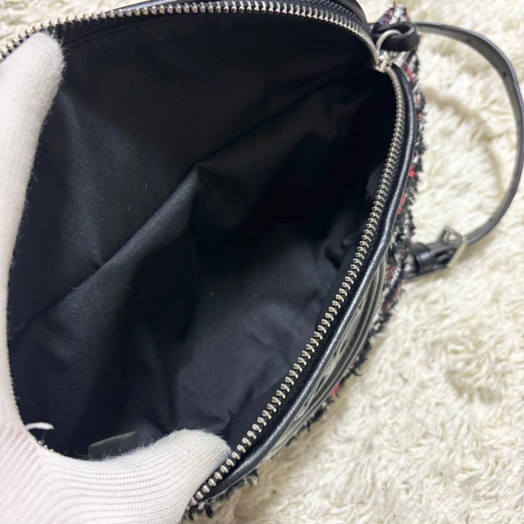 【美品】トリーバーチ ボディバッグ ツイード ブラック ロゴ フリンジ
