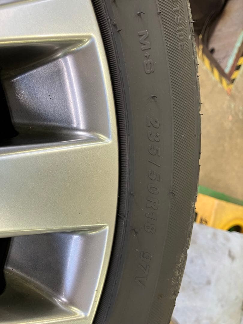 235/50R18 シルバースポークホイール