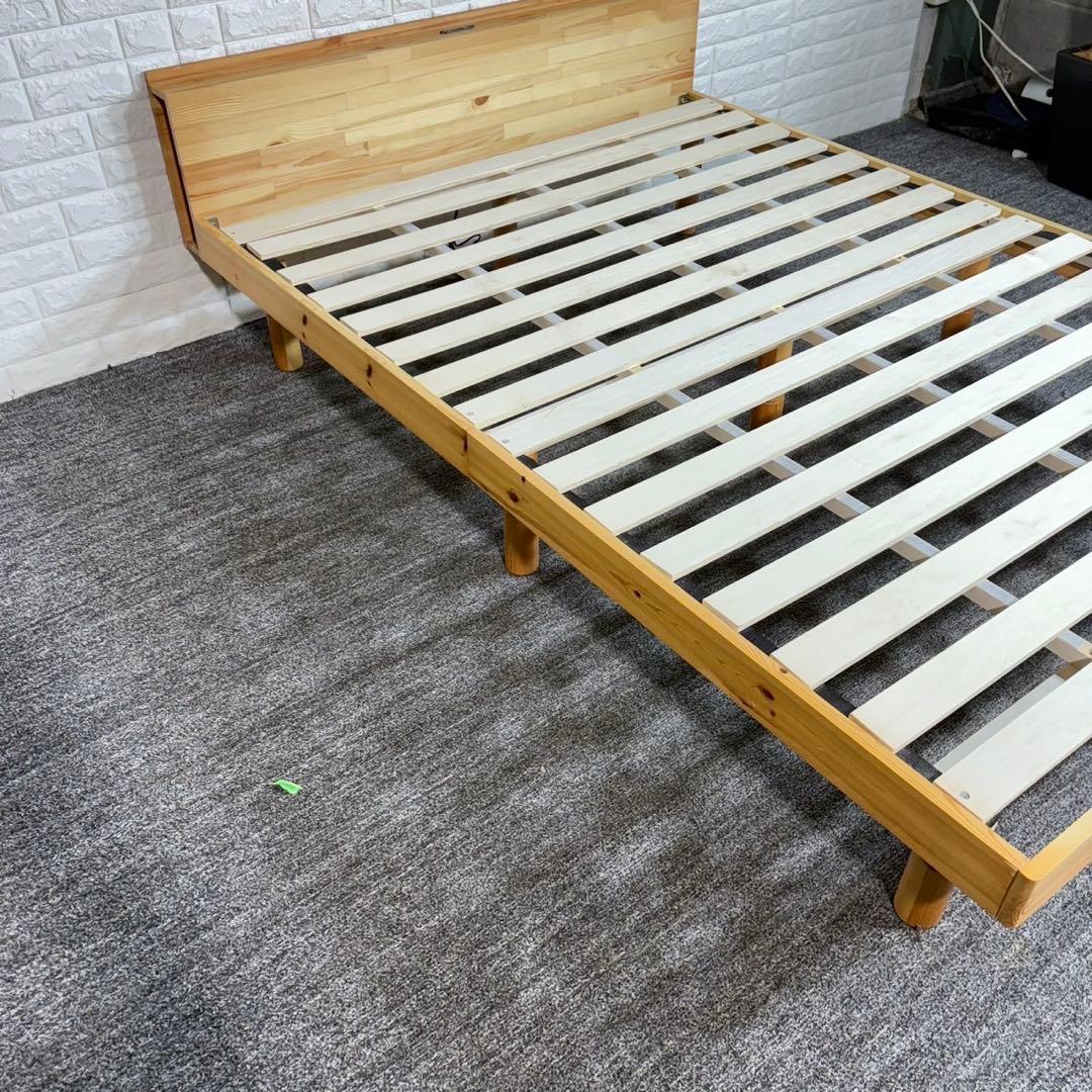 ベットフレーム ダブルサイズ すのこ コンセント付き 家具 寝具 C085