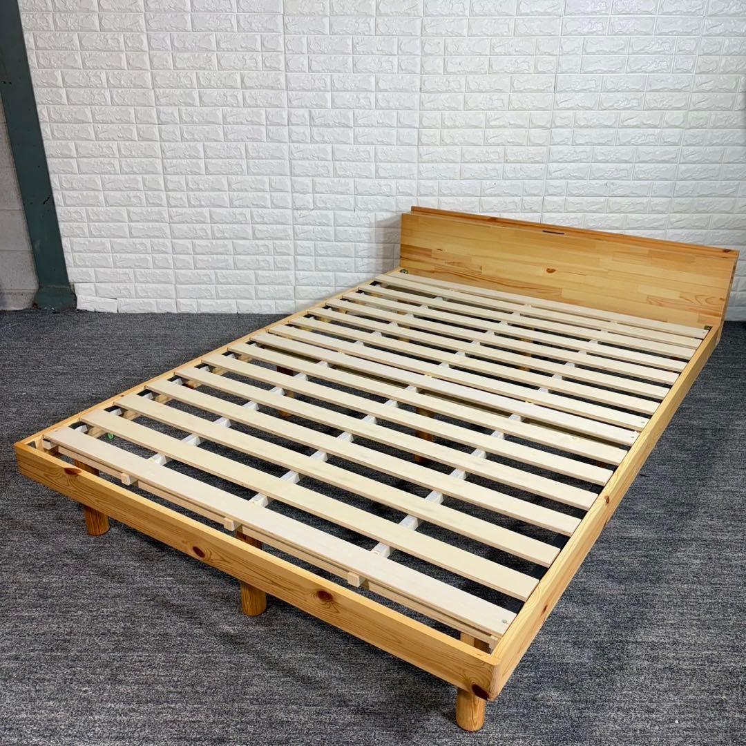 ベットフレーム ダブルサイズ すのこ コンセント付き 家具 寝具 C085