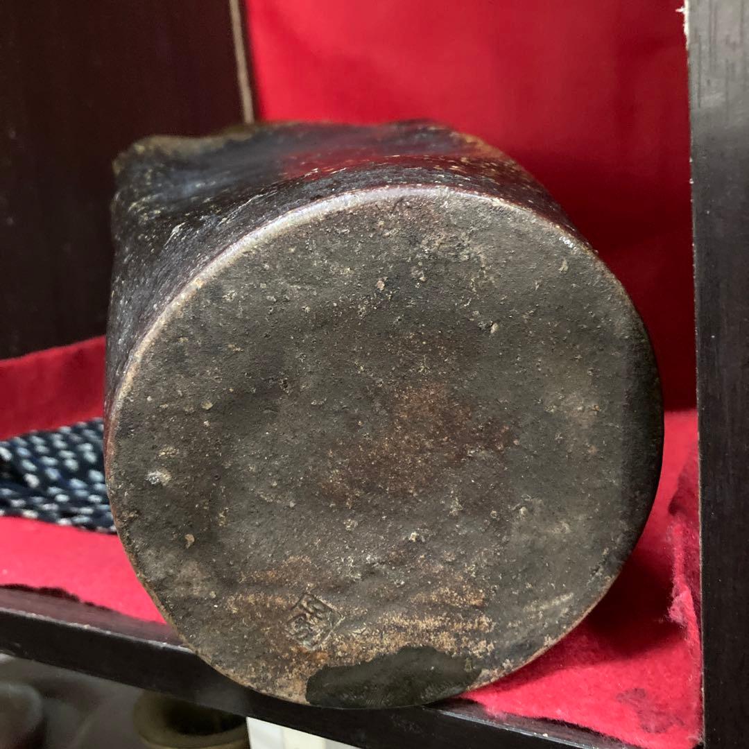 備前焼初代小西陶古作斬斬り耳付き花入年末大売り出しです❣️