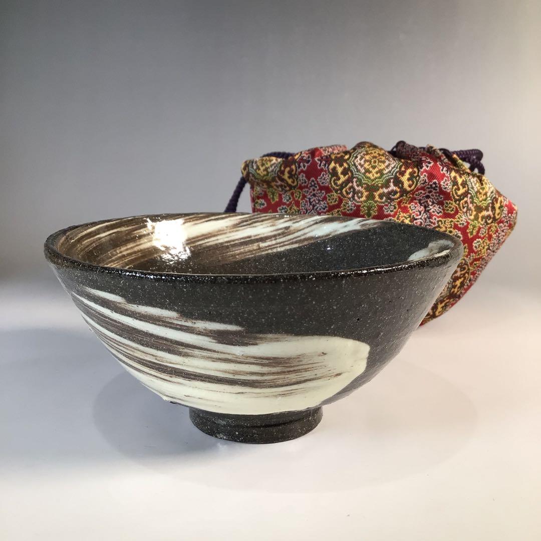 Ｍ８３２　茶箱　『溜塗』『利休形』『茶碗　棗　茶杓　茶筅　振出　茶巾筒』　茶道具